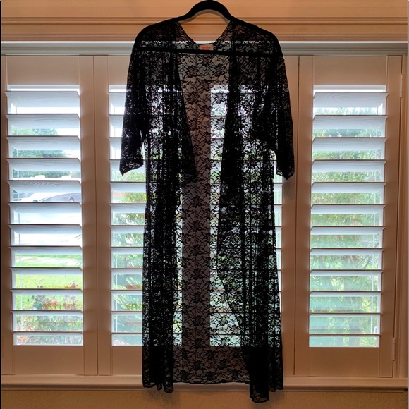 🚫SOLD🚫 LuLaRoe Black Lace Shirley Kimono - Picture 2 of 4